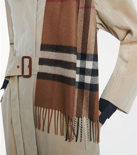 burberry giant check cashmere scarf grey|Burberry scarf 50 cashmere wool.